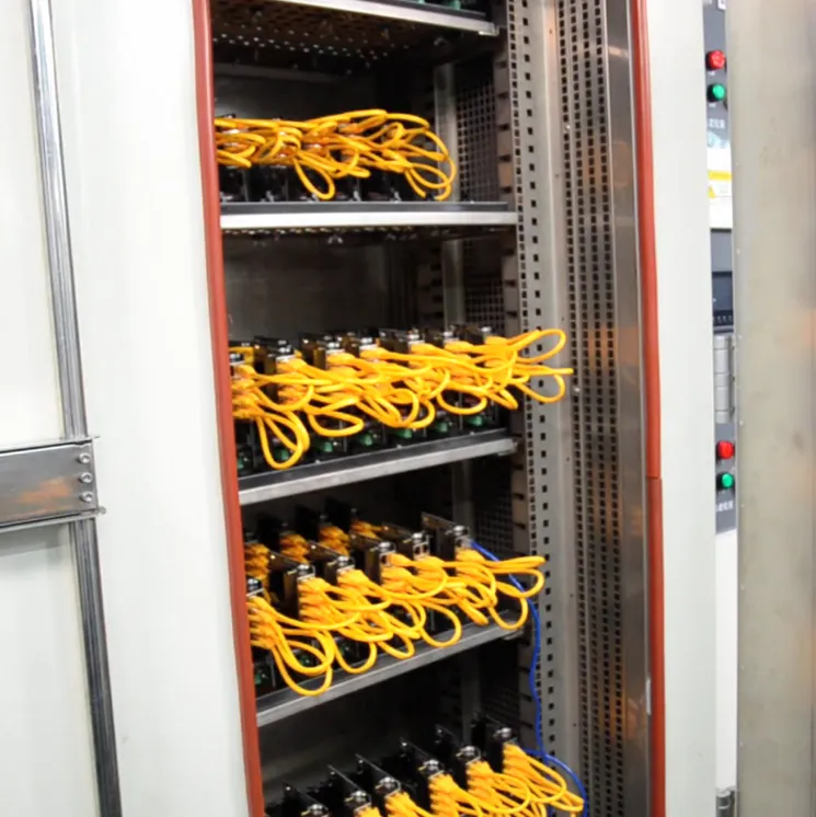 Обеспечение качества: Промышленный управляемый тест вызревания ПКБ переключателя локальных сетей